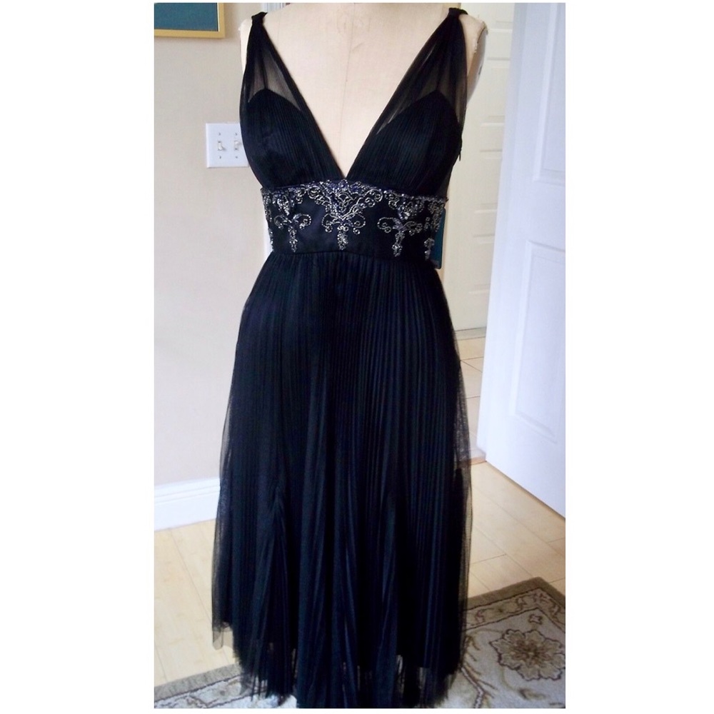 Badgley Mischka black cocktail dress